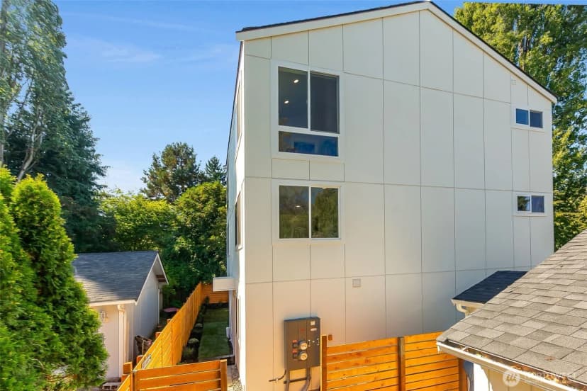 Property photo for 9031 4th Avenue Nw #a, Seattle photo 31