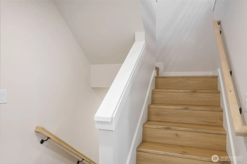 Property photo for 9031 4th Avenue Nw #a, Seattle photo 16