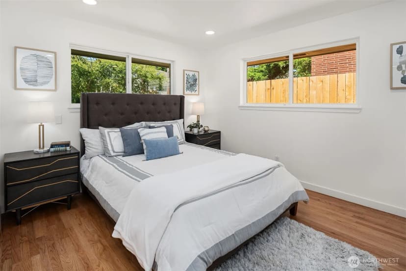 Property photo for 1704 Ne 68th Street, Seattle photo 16