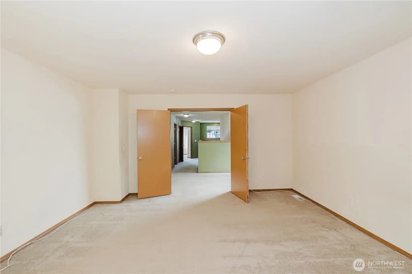 Property photo for 3004 Ne Yale Way, Bremerton photo 20