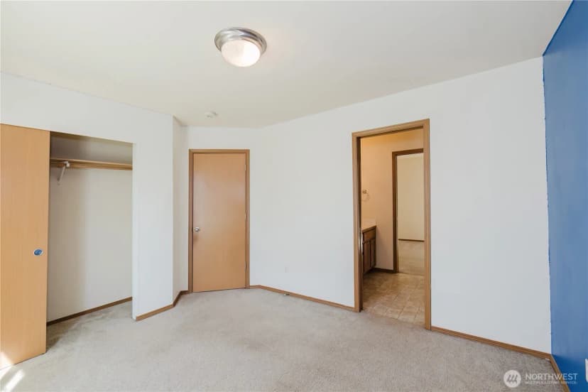 Property photo for 3004 Ne Yale Way, Bremerton photo 18