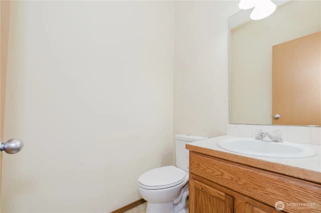 Property photo for 3004 Ne Yale Way, Bremerton photo 5
