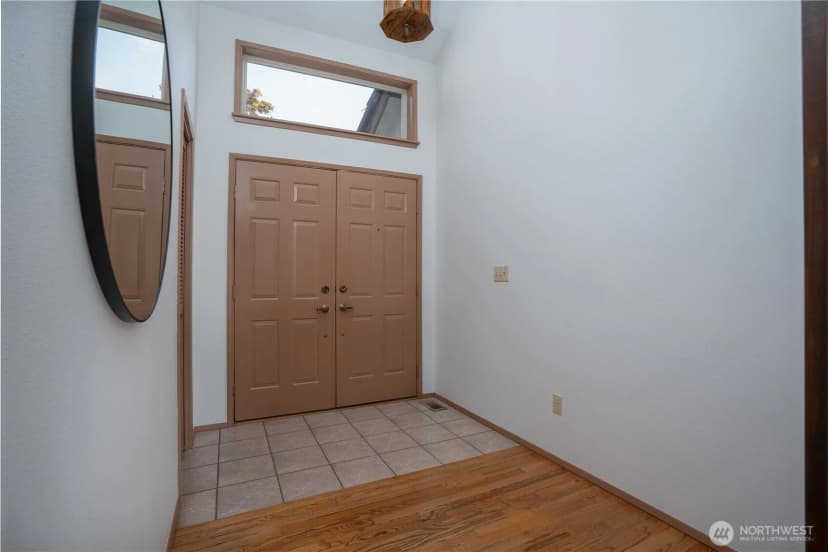 Property photo for 1833 56th Street Ne, Tacoma photo 5