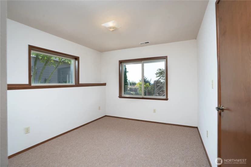 Property photo for 1833 56th Street Ne, Tacoma photo 30