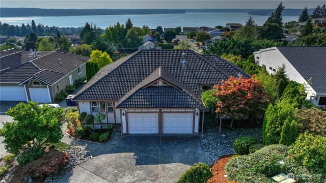 Property photo for 1833 56th Street Ne, Tacoma