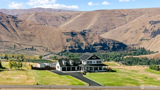 Property photo for 3061 Tozer Road, Ellensburg photo 5