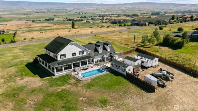 Property photo for 3061 Tozer Road, Ellensburg photo 4