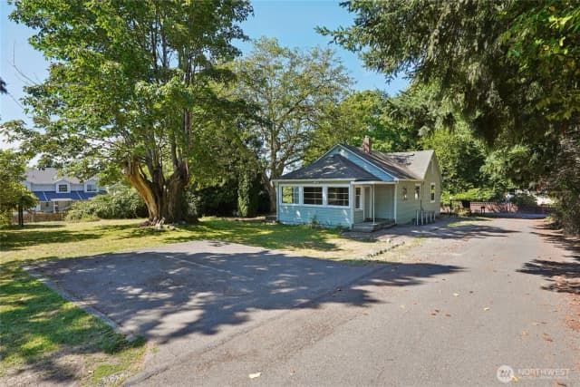 Property photo for 23704 112th Avenue Se, Kent photo 4