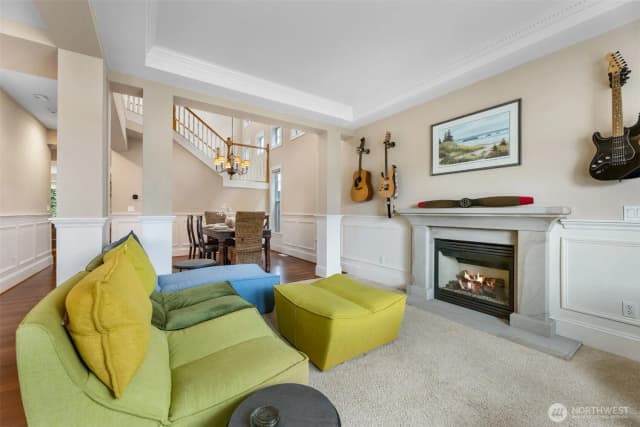 Property photo for 810 Lincoln Avenue Se, Renton photo 3
