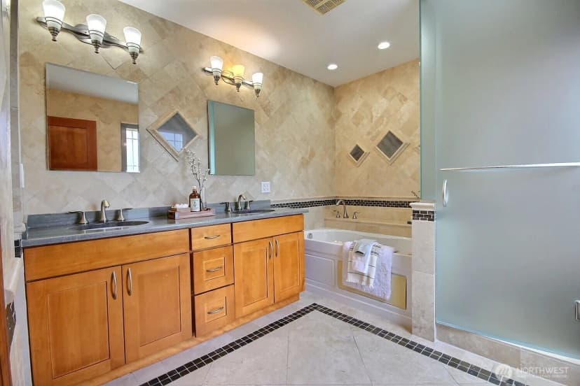 Property photo for 177 Glennwood Avenue Se, Renton photo 17