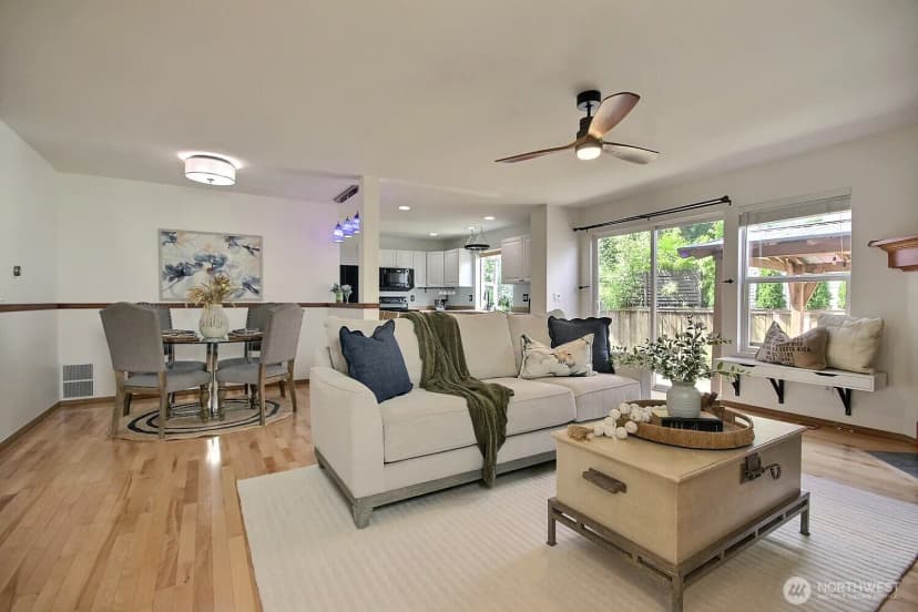 Property photo for 177 Glennwood Avenue Se, Renton photo 6