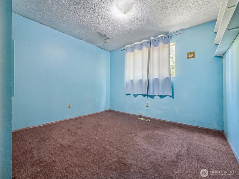 Property photo for 25105 12th Avenue S, Des Moines photo 11