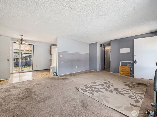 Property photo for 25105 12th Avenue S, Des Moines photo 4