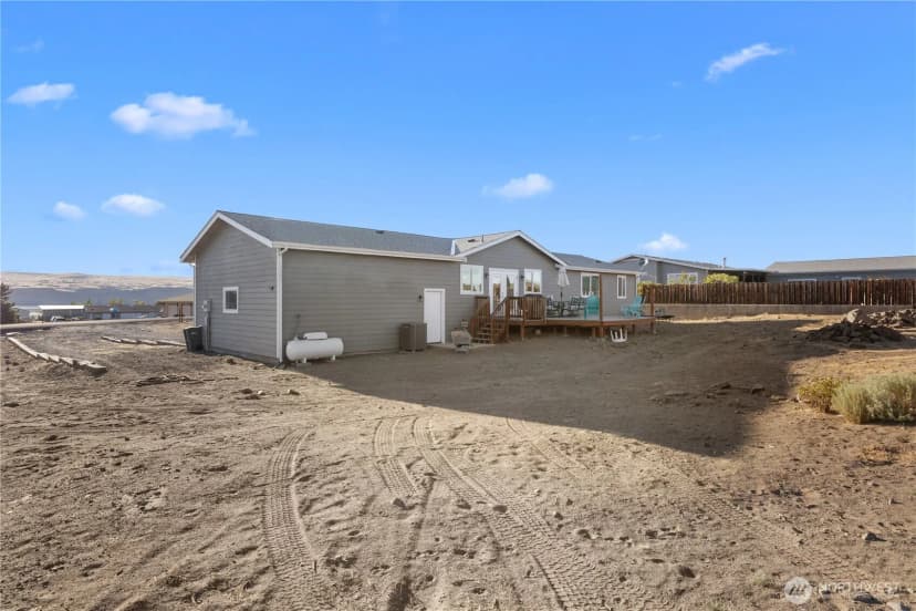 Property photo for 615 Sunset Boulevard Sw, Mattawa photo 28