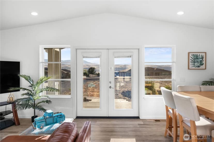Property photo for 615 Sunset Boulevard Sw, Mattawa photo 4