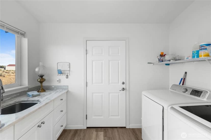 Property photo for 615 Sunset Boulevard Sw, Mattawa photo 15