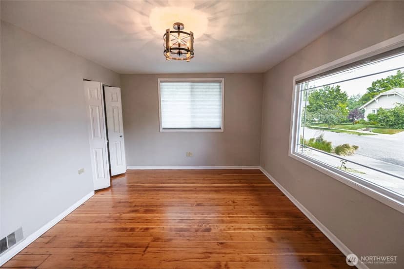 Property photo for 552 E Chestnut Street, Walla Walla photo 6