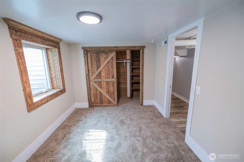 Property photo for 552 E Chestnut Street, Walla Walla photo 11