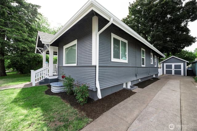 Property photo for 552 E Chestnut Street, Walla Walla photo 3