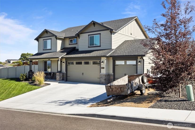 Property photo for 4019 Queen Street, West Richland photo 4
