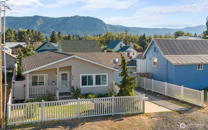 Property photo for 812 E Second Street, Cle Elum