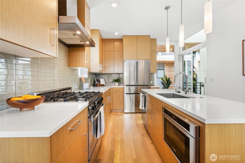 Property photo for 2357 Yale Avenue E #b, Seattle photo 17