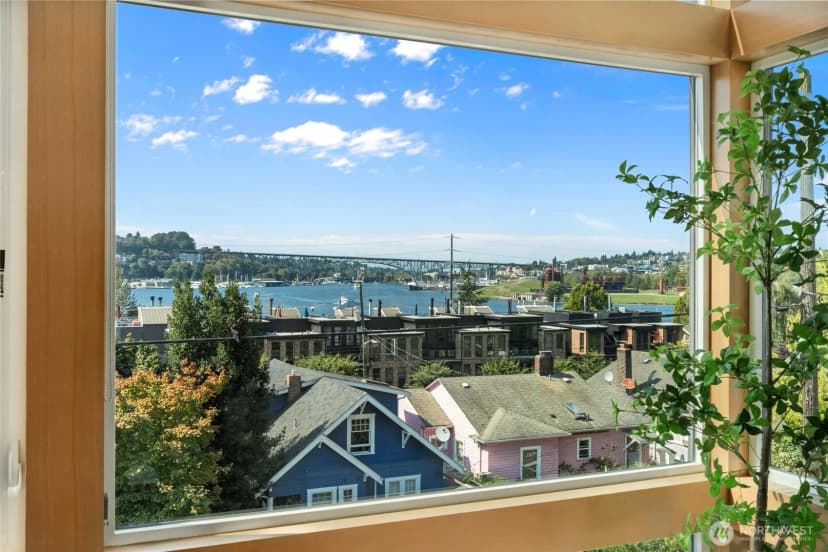Property photo for 2357 Yale Avenue E #b, Seattle photo 12