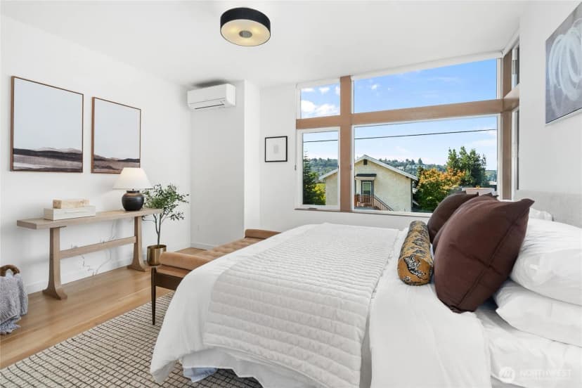 Property photo for 2357 Yale Avenue E #b, Seattle photo 6