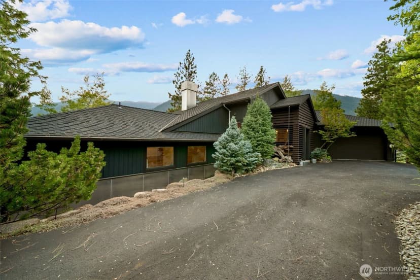 Property photo for 10224 Titus Road, Leavenworth photo 2