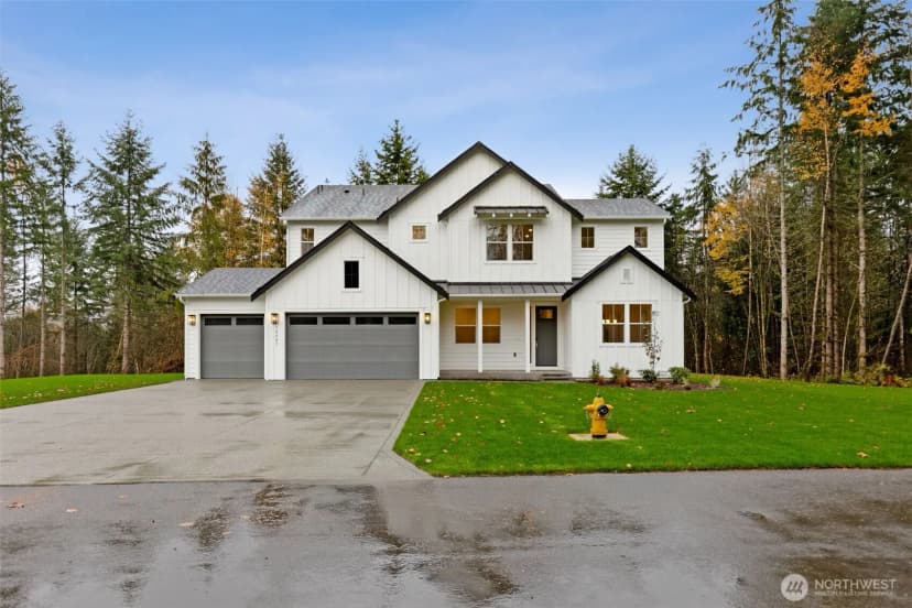 Property photo for 10430 135th Avenue Ne #106, Lake Stevens