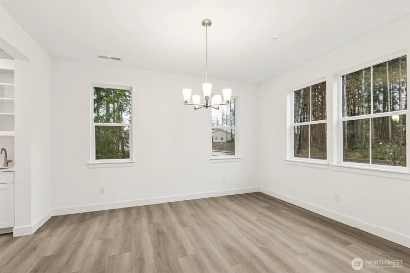Property photo for 10430 135th Avenue Ne #106, Lake Stevens photo 2