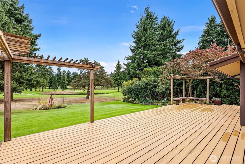 Property photo for 3409 Saint Andrews Court Ne, Tacoma photo 34