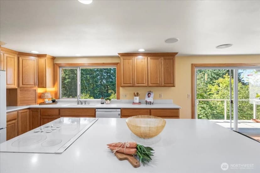 Property photo for 8707 45th Street W, Tacoma photo 14
