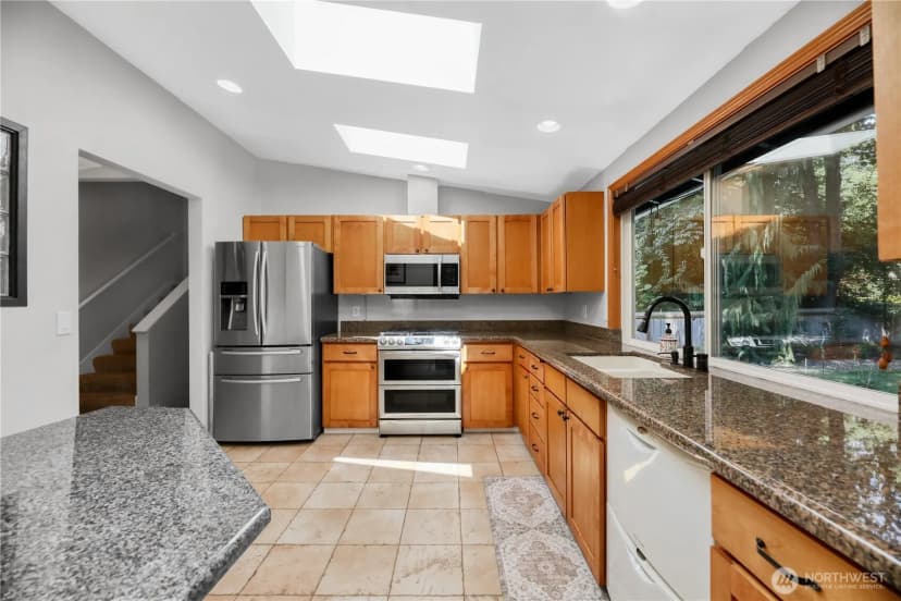 Property photo for 17801 29th Drive Se, Bothell photo 6