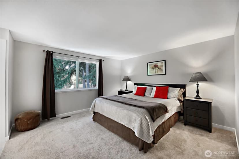 Property photo for 17801 29th Drive Se, Bothell photo 12