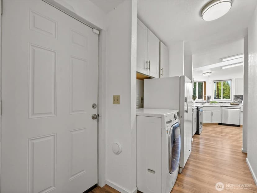 Property photo for 2227 116th Street Se #b, Everett photo 13