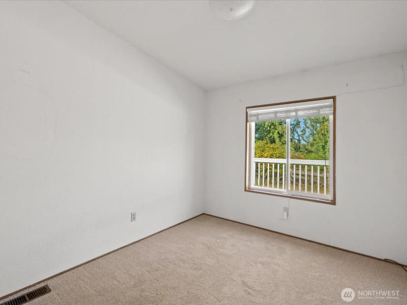 Property photo for 2227 116th Street Se #b, Everett photo 21
