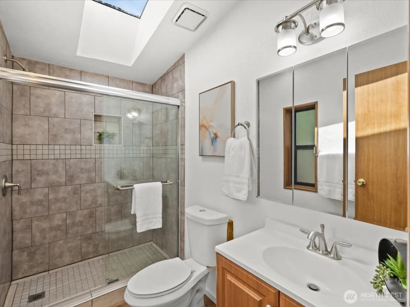 Property photo for 2227 116th Street Se #b, Everett photo 19
