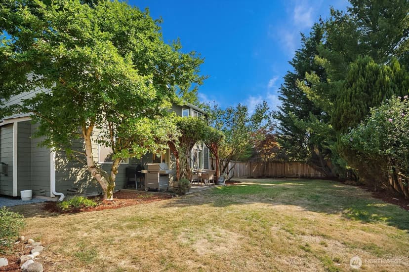 Property photo for 453 Rosario Place Ne, Renton photo 28