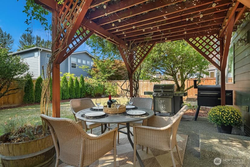 Property photo for 453 Rosario Place Ne, Renton photo 25