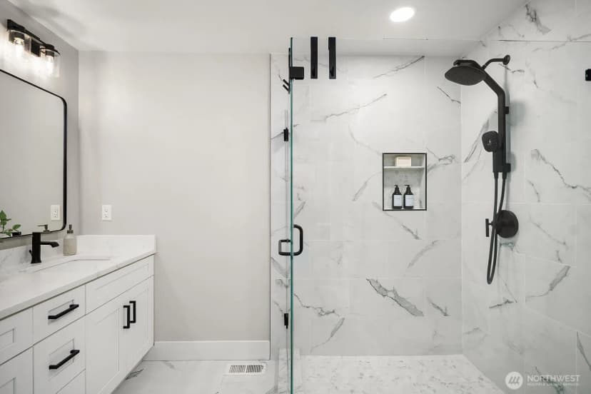 Property photo for 453 Rosario Place Ne, Renton photo 17