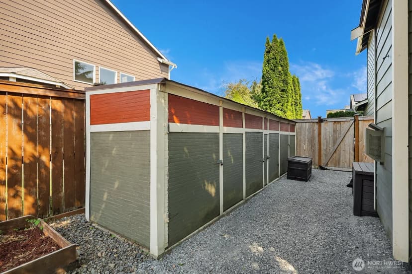 Property photo for 453 Rosario Place Ne, Renton photo 30
