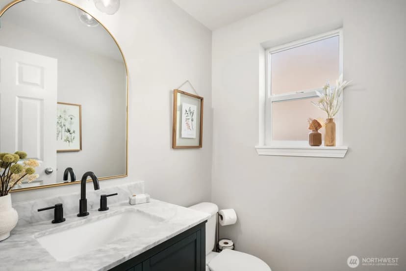 Property photo for 453 Rosario Place Ne, Renton photo 5