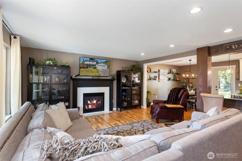 Property photo for 1712 3rd Street, Snohomish photo 3
