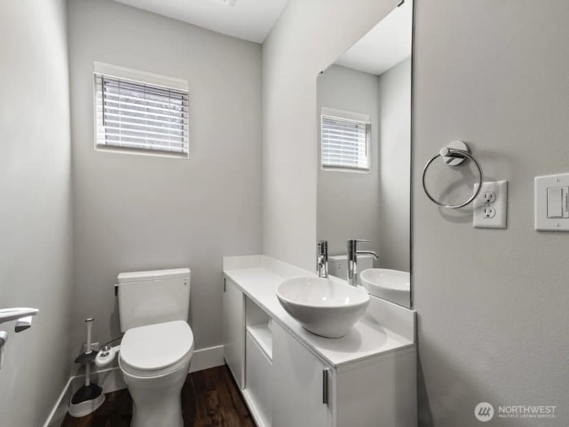 Property photo for 27415 216th Place Se, Maple Valley photo 17