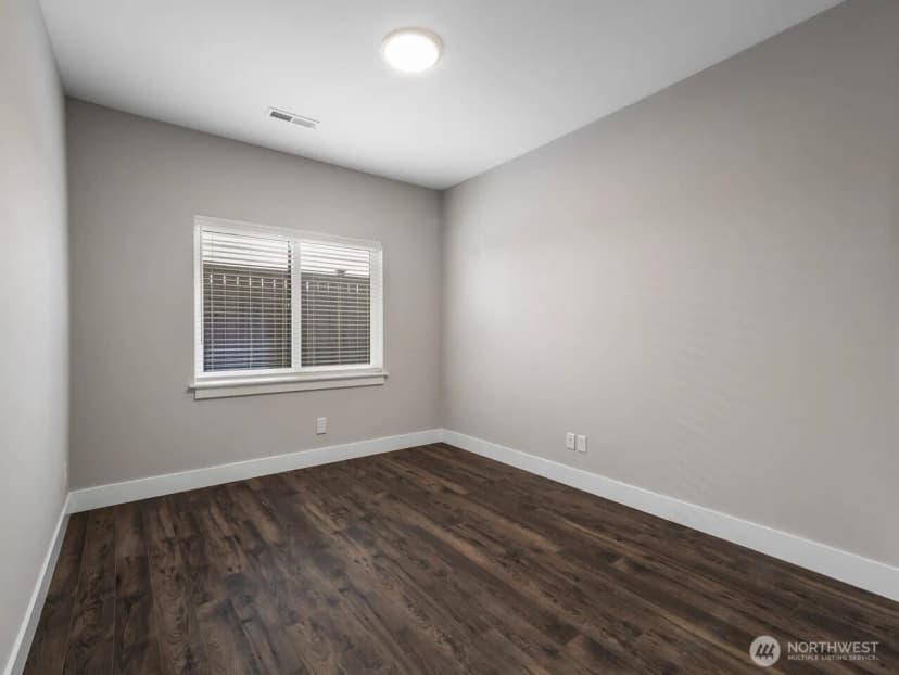 Property photo for 27415 216th Place Se, Maple Valley photo 16