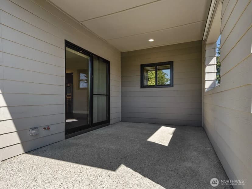 Property photo for 27415 216th Place Se, Maple Valley photo 36