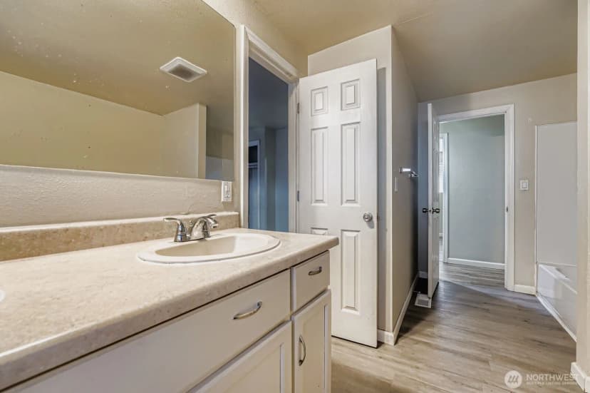 Property photo for 31855 51st Avenue S, Auburn photo 12