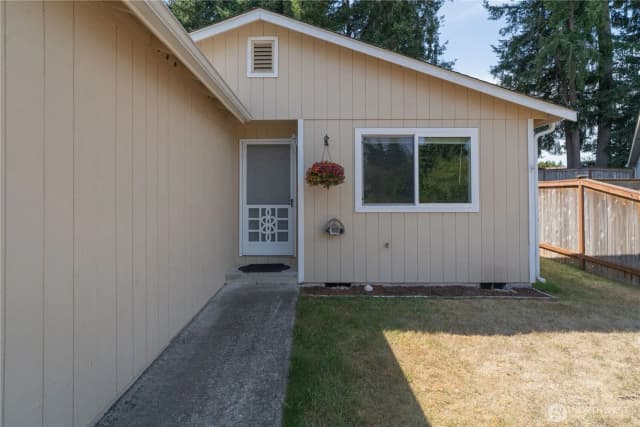Property photo for 3501 Autumnwood Court Se, Olympia photo 2