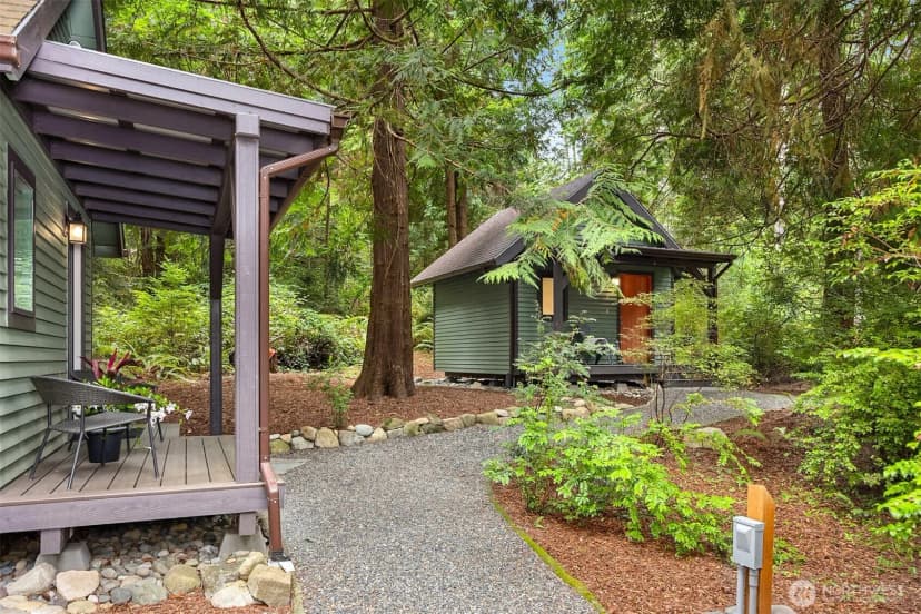 Property photo for 14701 Sunrise Drive Ne, Bainbridge Island photo 29
